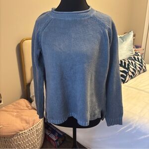 Orvis Women's Light Blue Crew Neck Sweater